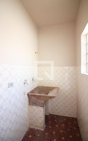 Casa à venda com 50m², 2 quartos e 1 vagaÁrea de Serviço 1