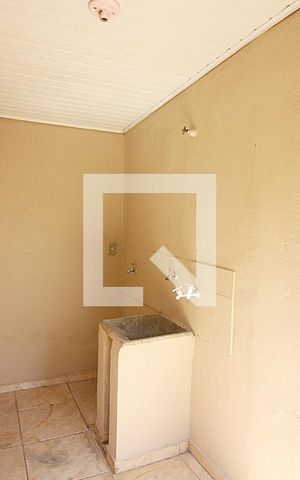 Casa à venda com 50m², 2 quartos e 1 vagaÁrea de Serviço 2