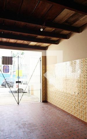 Casa à venda com 50m², 2 quartos e 1 vagaGaragem