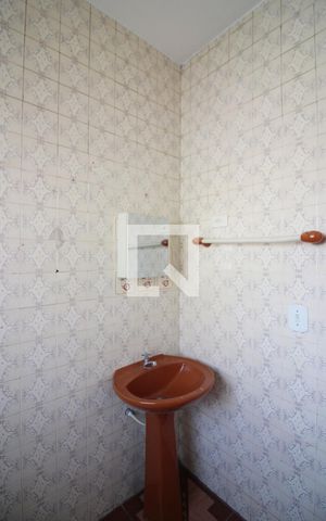 Casa à venda com 50m², 2 quartos e 1 vagaBanheiro 1