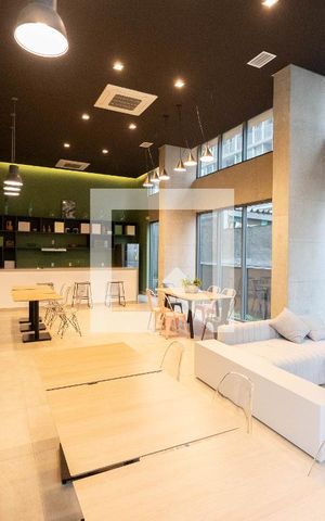 Apartamento para alugar com 34m², 1 quarto e sem vaga Apartamento para alugar com 34m², 1 quarto e sem vagaÁrea comum - Salão de festas