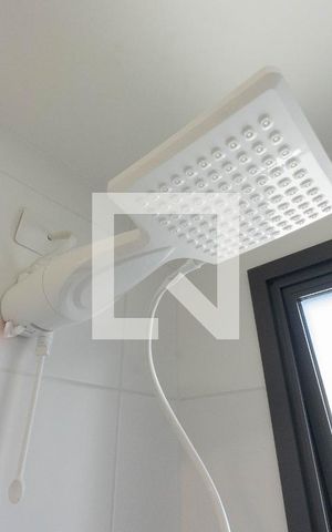 Apartamento para alugar com 34m², 1 quarto e sem vaga Apartamento para alugar com 34m², 1 quarto e sem vagaBanheiro da Suíte