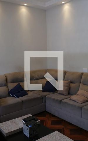 Casa à venda com 200m², 4 quartos e 2 vagasSala de TV