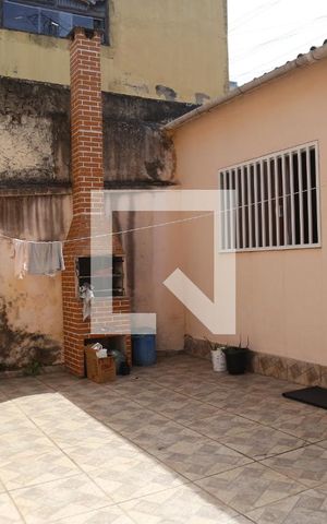 Casa à venda com 200m², 4 quartos e 2 vagasQuintal