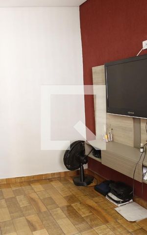 Casa à venda com 200m², 4 quartos e 2 vagasQuarto-Edícula