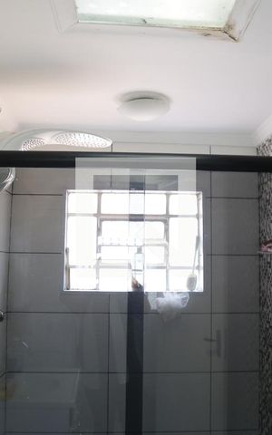 Casa à venda com 200m², 4 quartos e 2 vagasBanheiro da Suíte