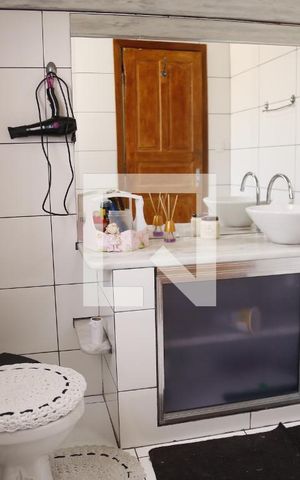 Casa à venda com 200m², 4 quartos e 2 vagasBanheiro Social