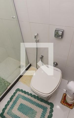 Casa à venda com 128m², 2 quartos e 2 vagas Casa à venda com 128m², 2 quartos e 2 vagasBanheiro 2