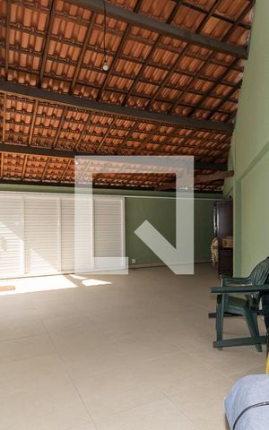 Casa à venda com 128m², 2 quartos e 2 vagas Casa à venda com 128m², 2 quartos e 2 vagasÁrea de Serviço
