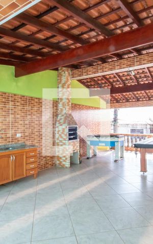 Casa à venda com 180m², 3 quartos e 4 vagas Casa à venda com 180m², 3 quartos e 4 vagasChurrasqueira