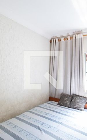 Casa à venda com 180m², 3 quartos e 4 vagas Casa à venda com 180m², 3 quartos e 4 vagasQuarto 2