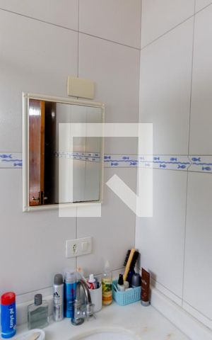Casa à venda com 273m², 3 quartos e 3 vagas Casa à venda com 273m², 3 quartos e 3 vagasBanheiro da Suíte 2