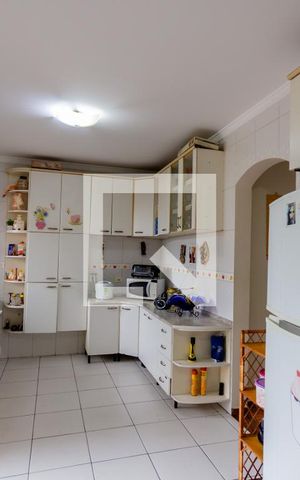 Casa à venda com 273m², 3 quartos e 3 vagas Casa à venda com 273m², 3 quartos e 3 vagasCozinha