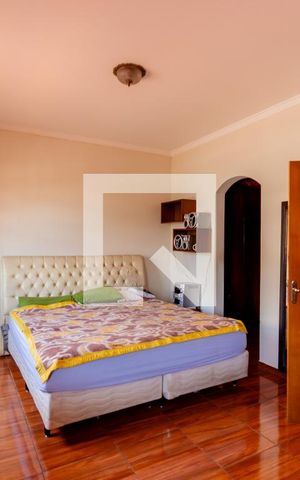 Casa à venda com 273m², 3 quartos e 3 vagas Casa à venda com 273m², 3 quartos e 3 vagasSuíte 1