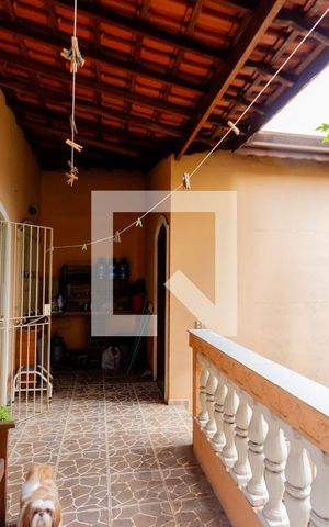 Casa à venda com 273m², 3 quartos e 3 vagas Casa à venda com 273m², 3 quartos e 3 vagasQuintal