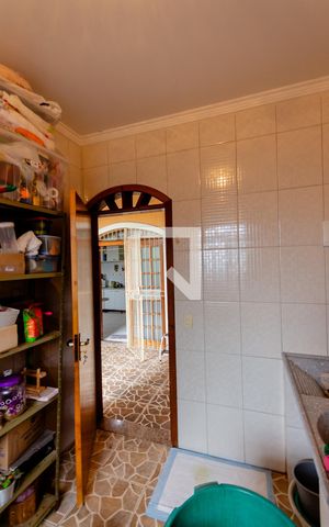 Casa à venda com 273m², 3 quartos e 3 vagas Casa à venda com 273m², 3 quartos e 3 vagasÁrea de Serviço