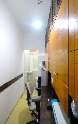 Casa à venda com 227m², 3 quartos e 2 vagasQuarto de Serviço