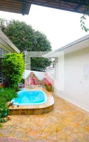 Casa à venda com 227m², 3 quartos e 2 vagasQuintal