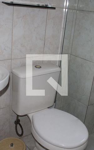 Apartamento para alugar com 54m², 1 quarto e sem vagaDetalhe do banheiro