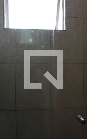 Apartamento para alugar com 54m², 1 quarto e sem vagaDetalhe do banheiro