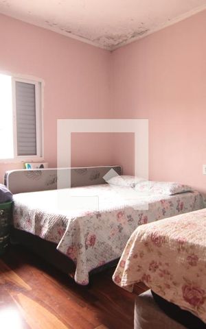 Casa à venda com 125m², 2 quartos e 1 vagaQuarto