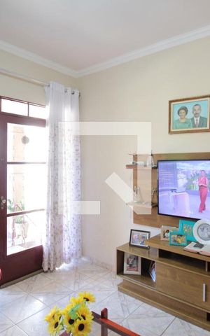 Casa à venda com 360m², 3 quartos e 4 vagasSala
