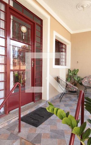 Casa à venda com 360m², 3 quartos e 4 vagasVaranda