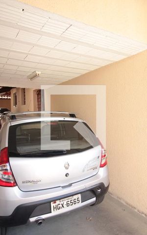 Casa à venda com 360m², 3 quartos e 4 vagasGaragem
