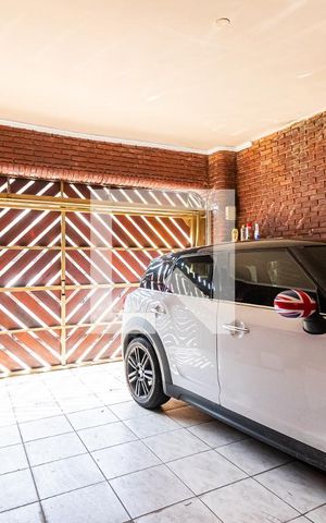 Casa para alugar com 240m², 4 quartos e 2 vagasGaragem