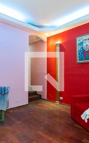 Casa para alugar com 240m², 4 quartos e 2 vagasSala