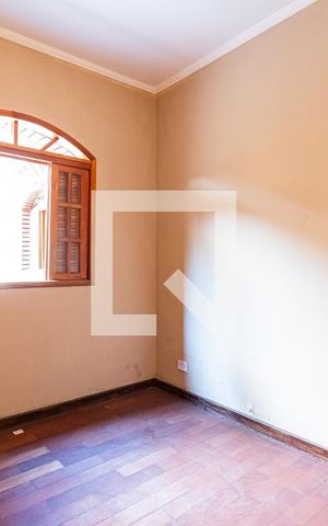 Casa para alugar com 240m², 4 quartos e 2 vagasDormitório 3