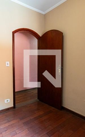 Casa para alugar com 240m², 4 quartos e 2 vagasDormitório 3
