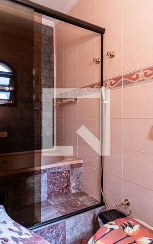 Casa para alugar com 240m², 4 quartos e 2 vagasBanheiro da Suíte 