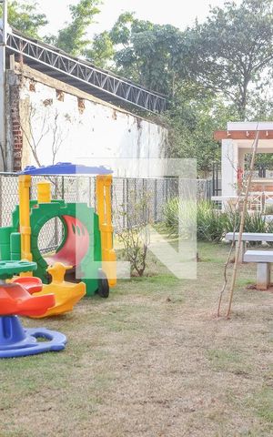Apartamento à venda com 44m², 2 quartos e sem vaga Apartamento à venda com 44m², 2 quartos e sem vagaÁrea comum - Playground