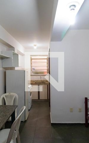 Studio para alugar com 30m², 1 quarto e 1 vaga Studio para alugar com 30m², 1 quarto e 1 vagaKitnet