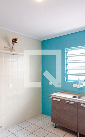 Casa à venda com 130m², 3 quartos e 2 vagas Casa à venda com 130m², 3 quartos e 2 vagasCozinha