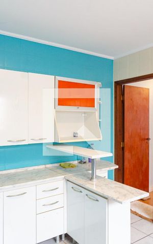 Casa à venda com 130m², 3 quartos e 2 vagas Casa à venda com 130m², 3 quartos e 2 vagasCozinha