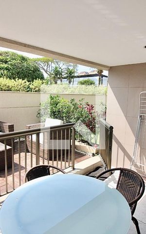 Apartamento à venda com 125m², 4 quartos e 2 vagas Apartamento à venda com 125m², 4 quartos e 2 vagasVaranda da Sala