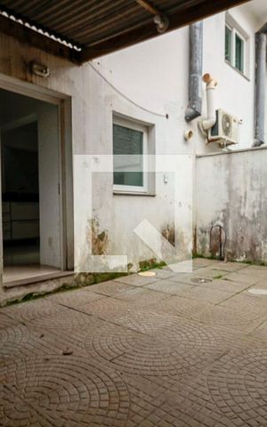 Casa à venda com 230m², 3 quartos e 4 vagas Casa à venda com 230m², 3 quartos e 4 vagasQuintal