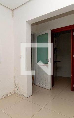 Casa à venda com 230m², 3 quartos e 4 vagas Casa à venda com 230m², 3 quartos e 4 vagasCozinha