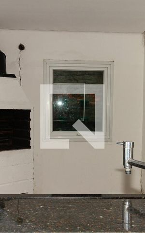 Casa à venda com 230m², 3 quartos e 4 vagas Casa à venda com 230m², 3 quartos e 4 vagasCozinha