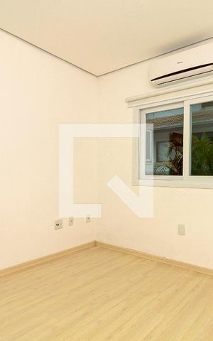 Casa à venda com 230m², 3 quartos e 4 vagas Casa à venda com 230m², 3 quartos e 4 vagasQuarto 1