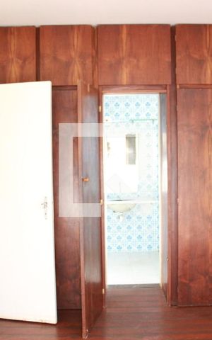 Casa para alugar com 300m², 6 quartos e 6 vagasSuíte 1