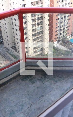 Apartamento para alugar com 143m², 3 quartos e 2 vagasSacada