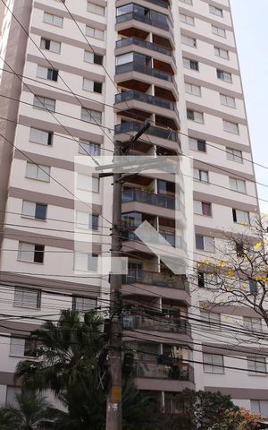 Apartamento para alugar com 143m², 3 quartos e 2 vagasFachada