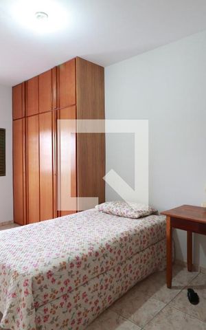 Casa para alugar com 200m², 4 quartos e 4 vagasSuíte 1