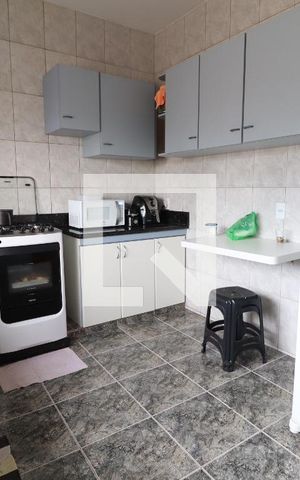 Casa para alugar com 200m², 4 quartos e 4 vagasCozinha