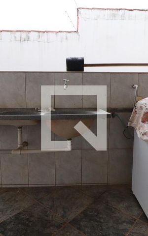 Casa para alugar com 200m², 4 quartos e 4 vagasÁrea de Serviço