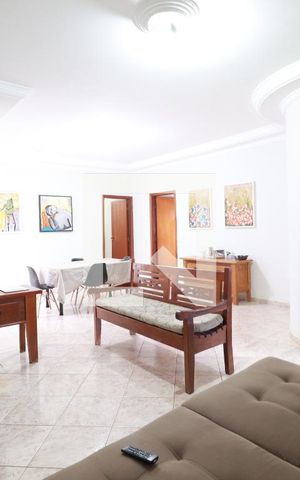 Casa para alugar com 200m², 4 quartos e 4 vagasSala