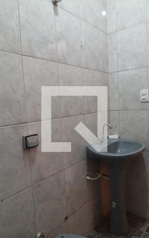 Casa para alugar com 200m², 4 quartos e 4 vagasBanheiro de serviço